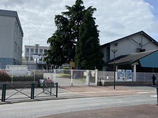 facade college.jpg