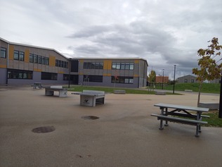 Aménagement de la cour